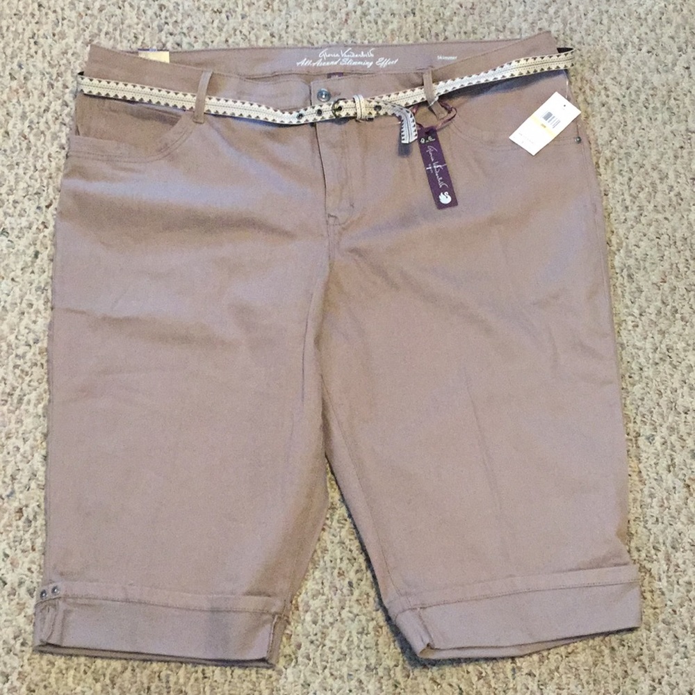 Women's plus Gloria Vanderbilt Cleo Skimmer 24W